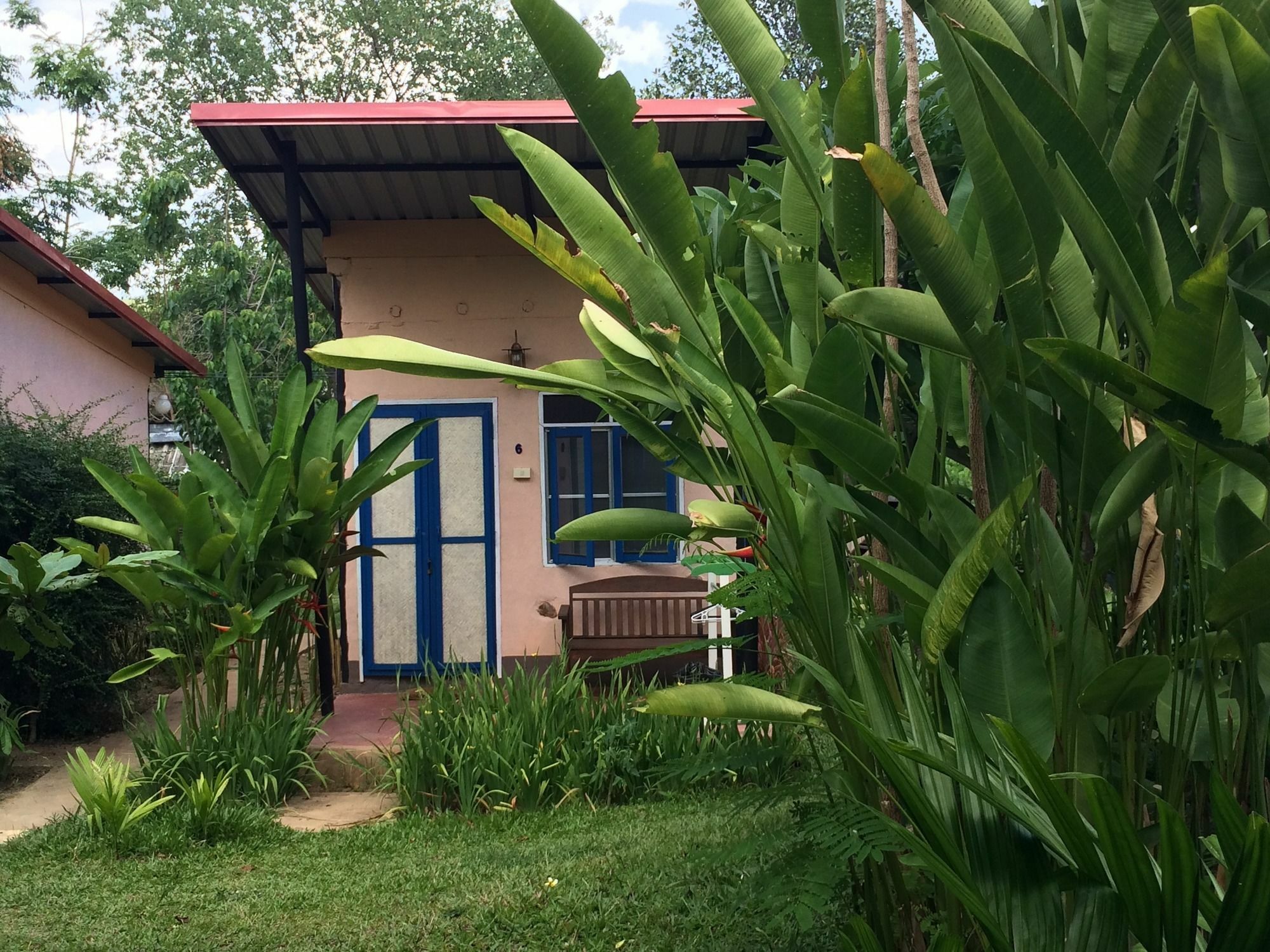 Rumah tetamu Canary 2*